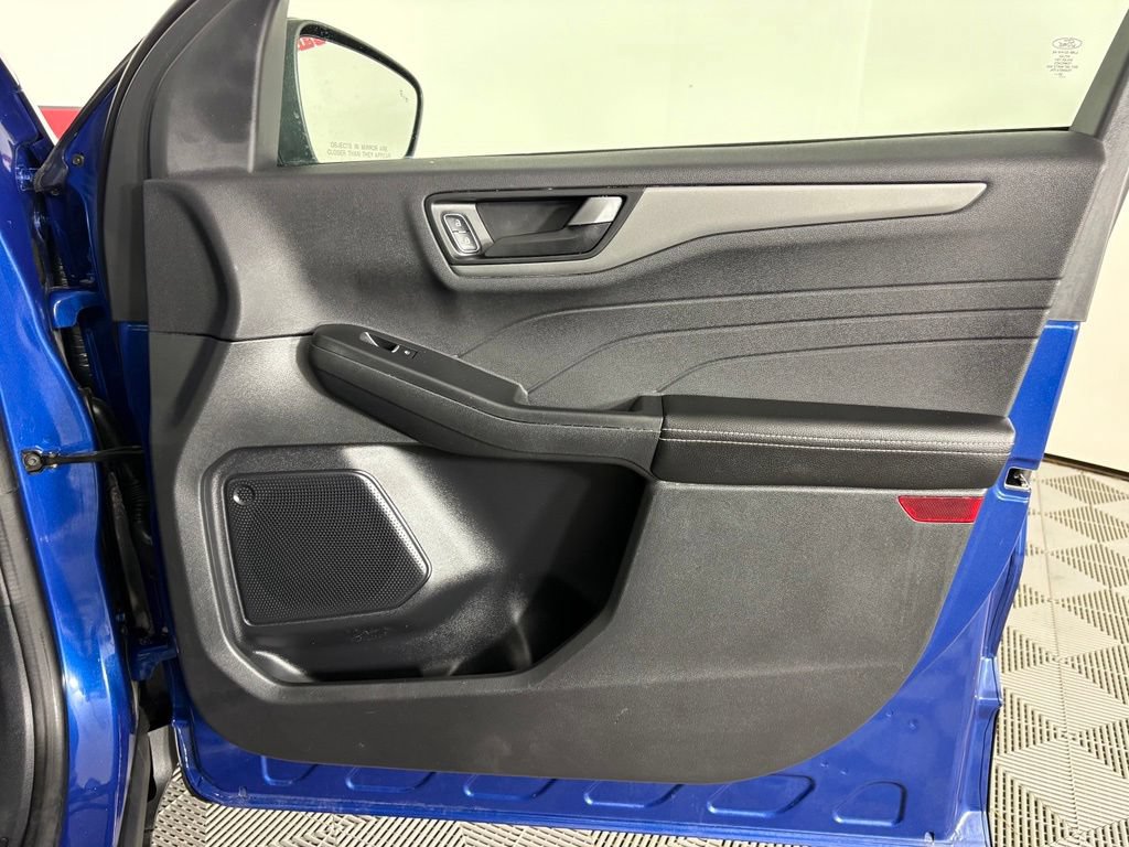 Used 2023 Ford Escape Active AWD/4WD image 37