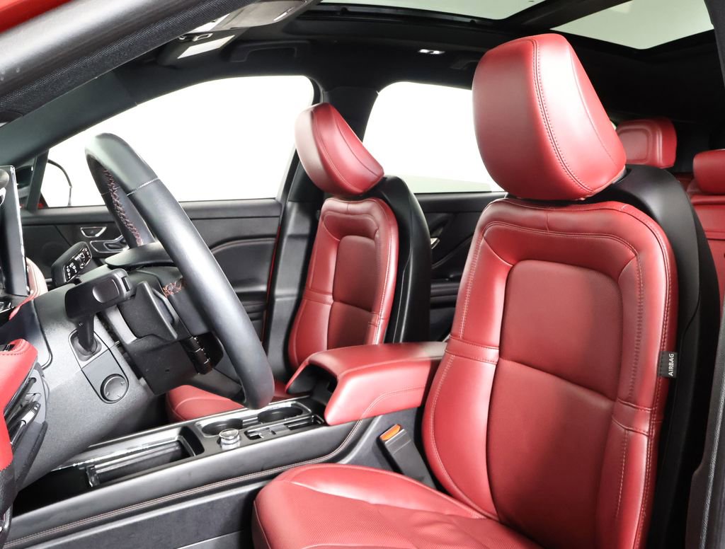 Used 2023 Lincoln Corsair Reserve w/ Equipment Group 201A image 7