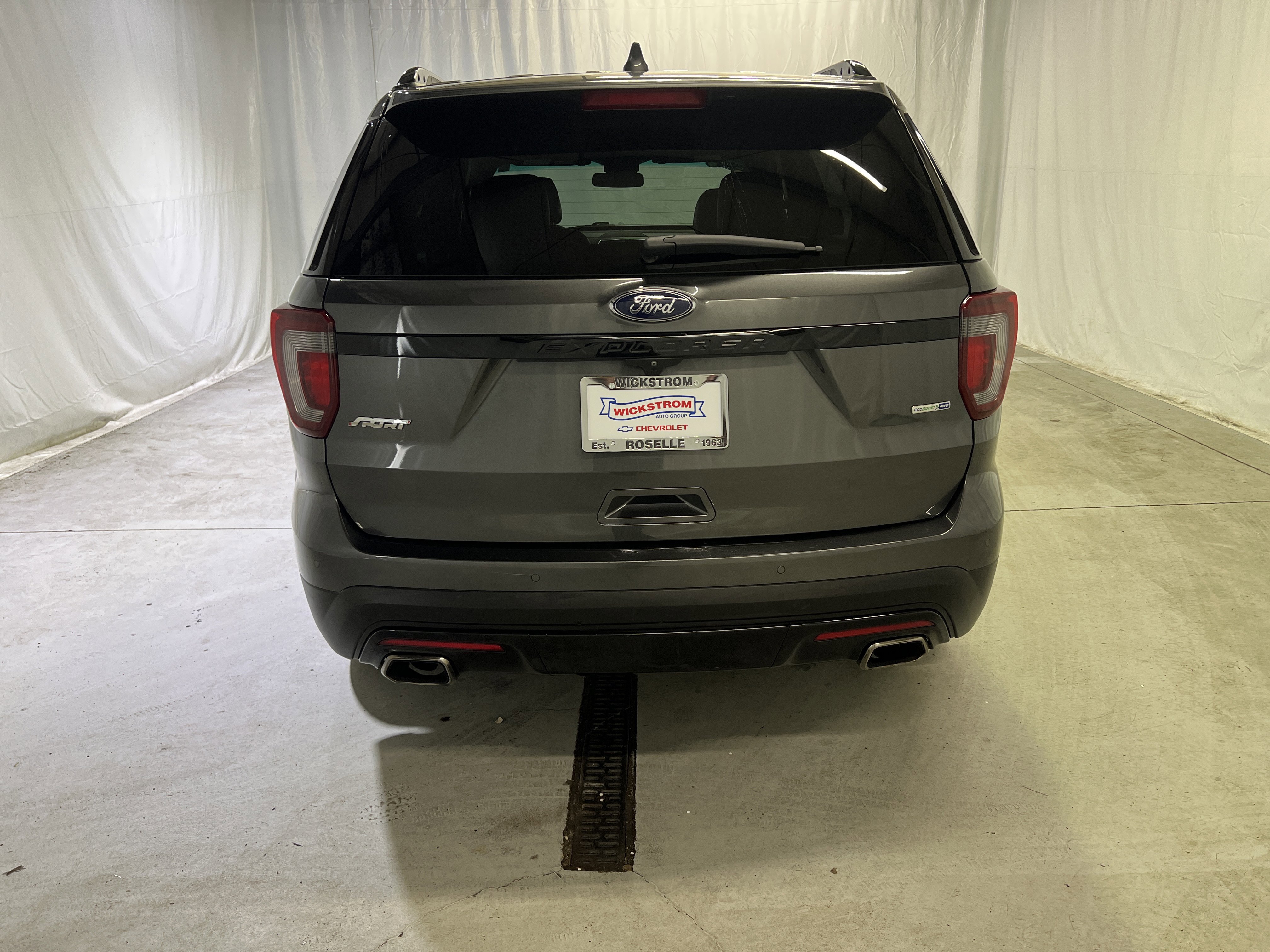 Used 2017 Ford Explorer Sport image 9