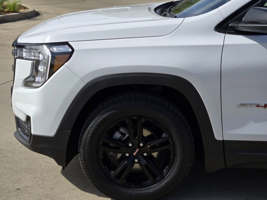 Used 2024 GMC Terrain AT4 AWD/4WD image 6