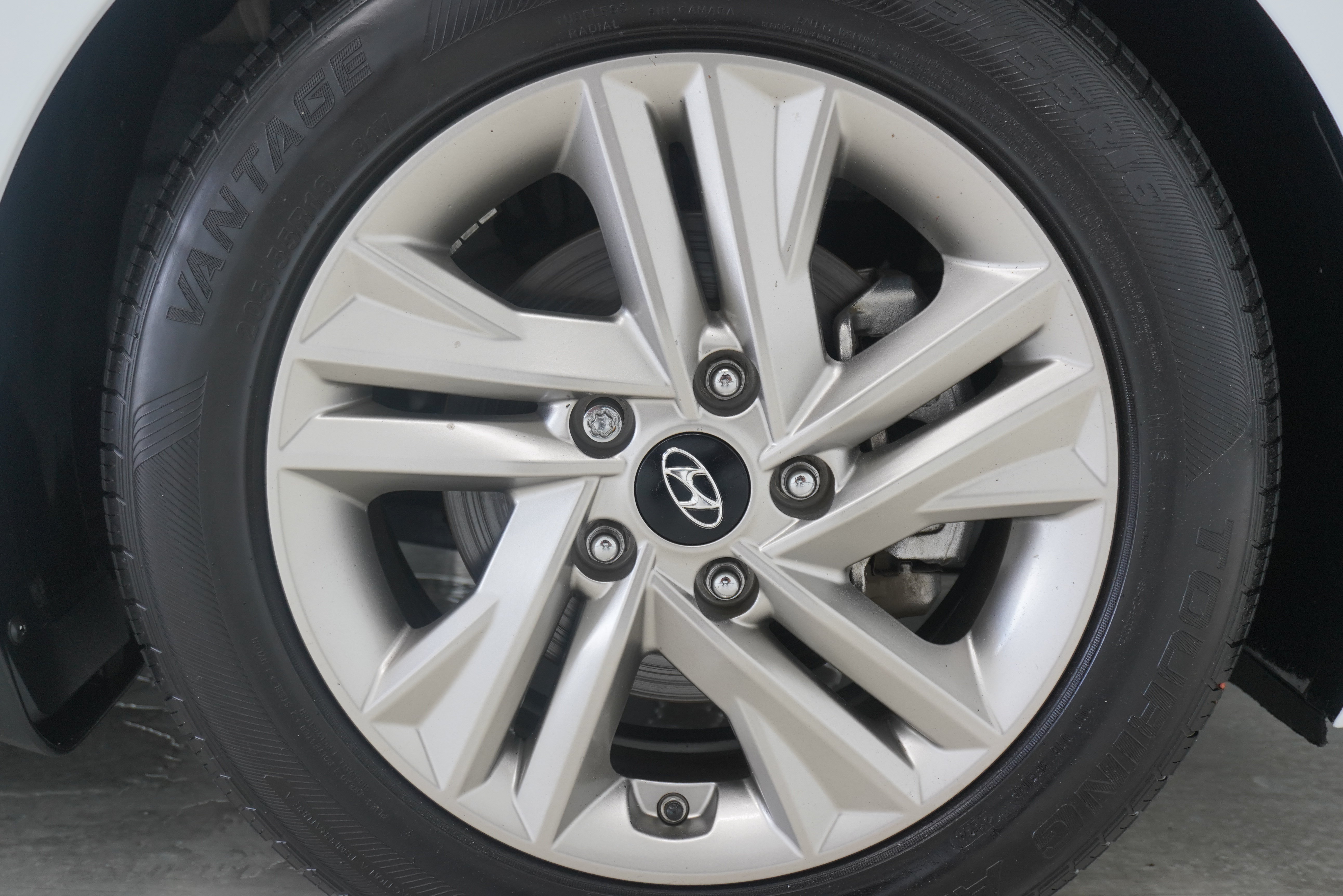 Used 2020 Hyundai Elantra Value Edition FWD image 25
