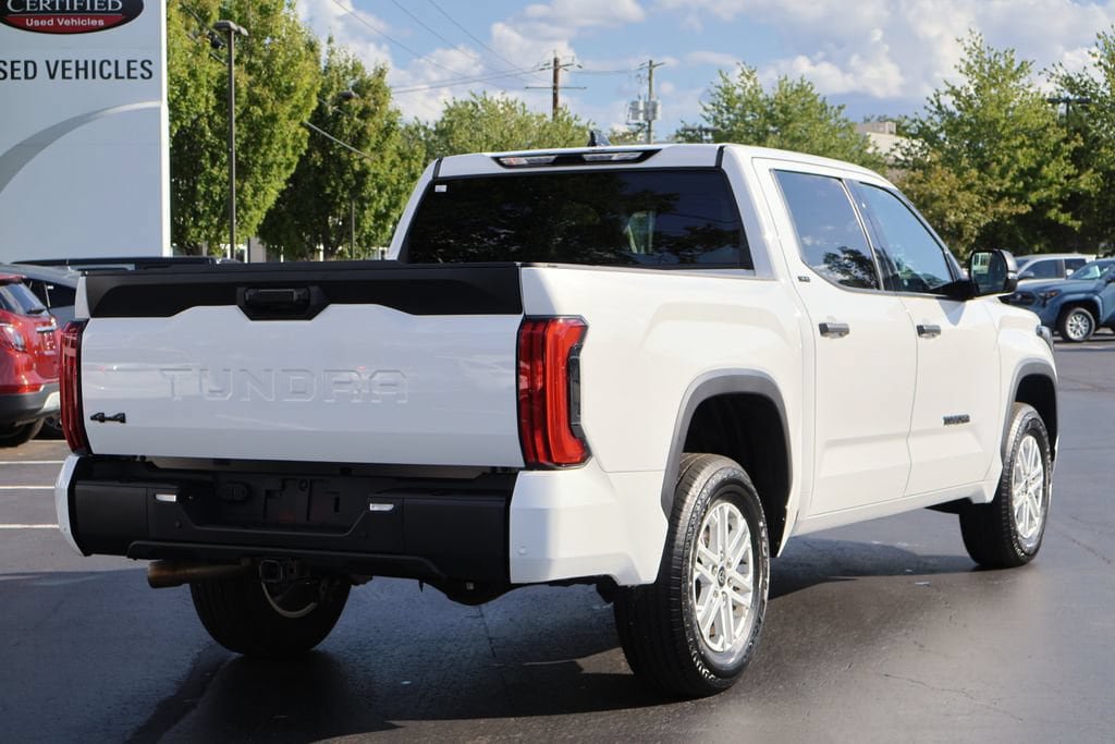 Used 2023 Toyota Tundra SR5 w/ SR5 Convenience Package AWD/4WD image 7