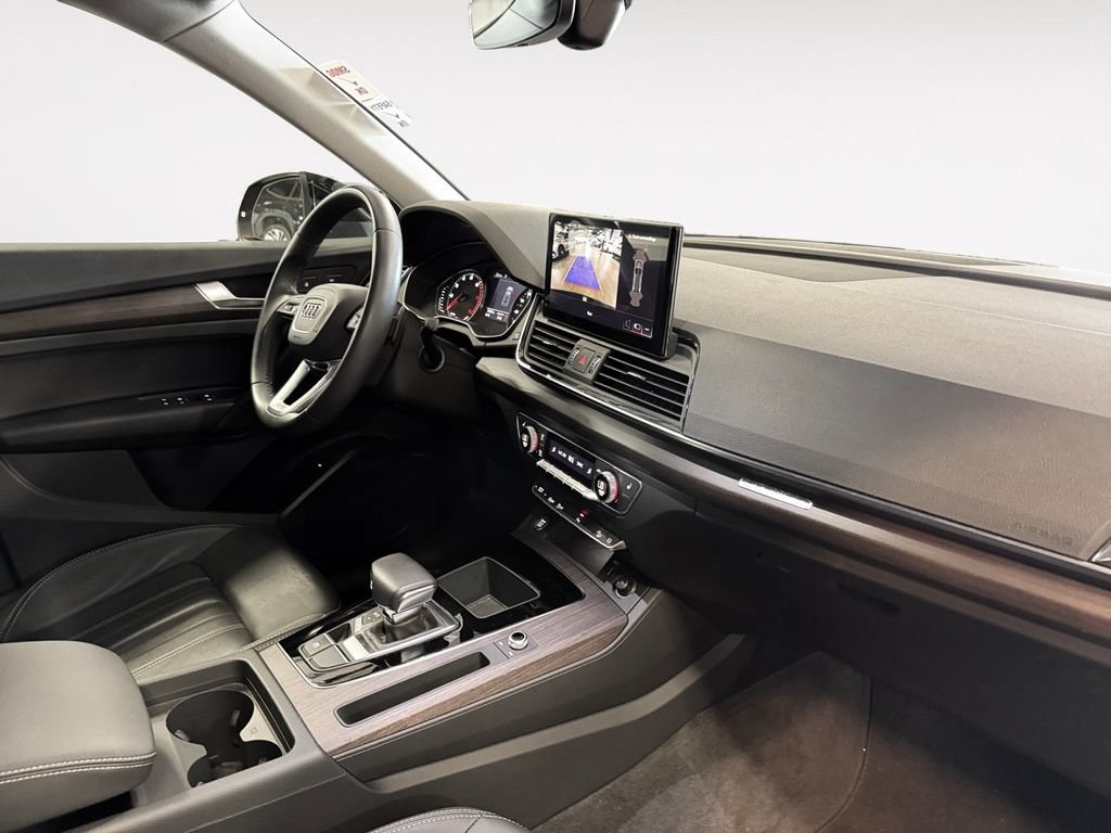 Used 2023 Audi Q5 2.0T Premium w/ Convenience Package AWD/4WD image 9