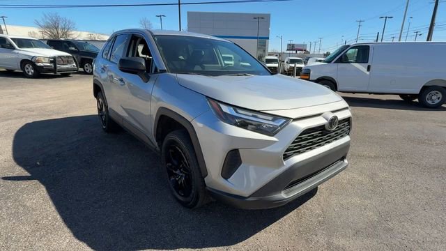 Used 2025 Toyota RAV4 LE image 2
