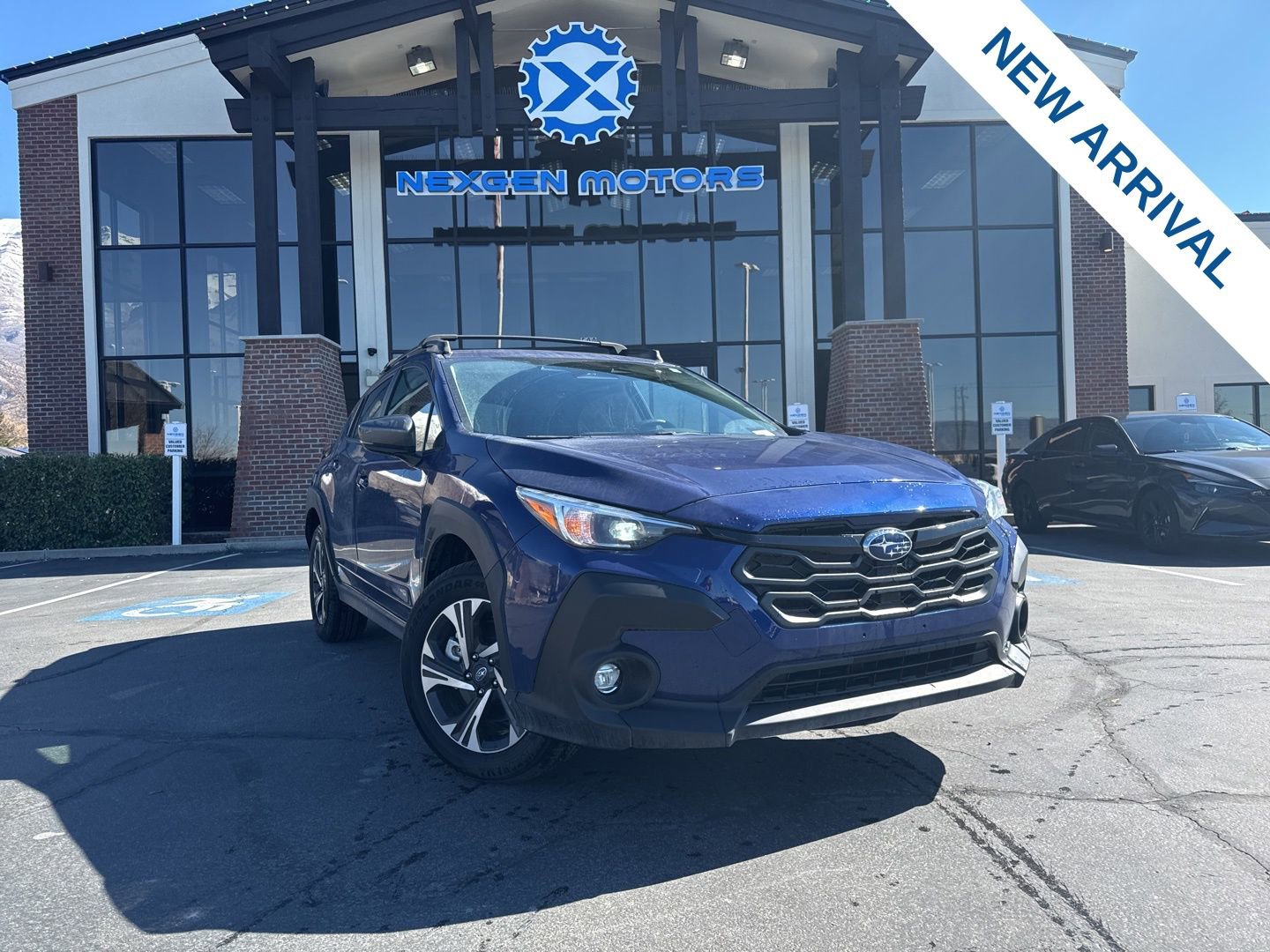 Used 2025 Subaru Crosstrek 2.0i Premium image 1