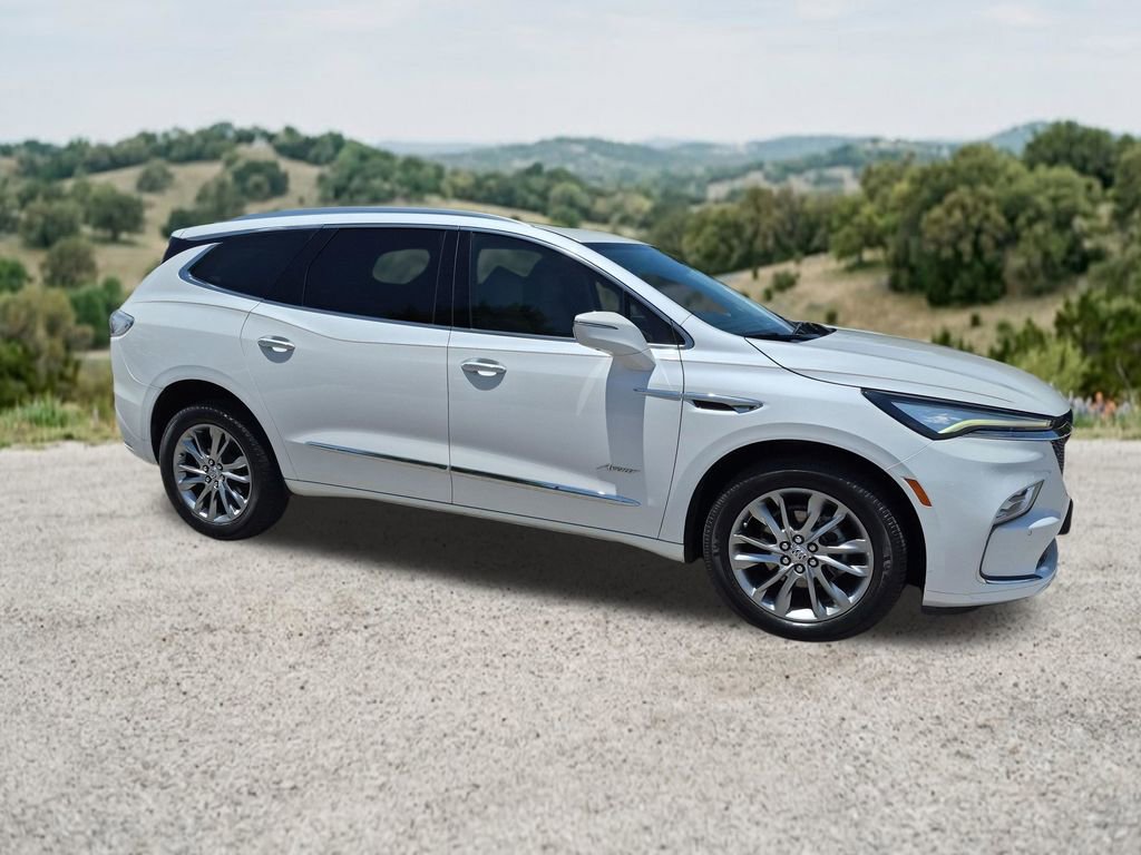 Used 2023 Buick Enclave Avenir w/ Avenir Technology Package FWD image 13