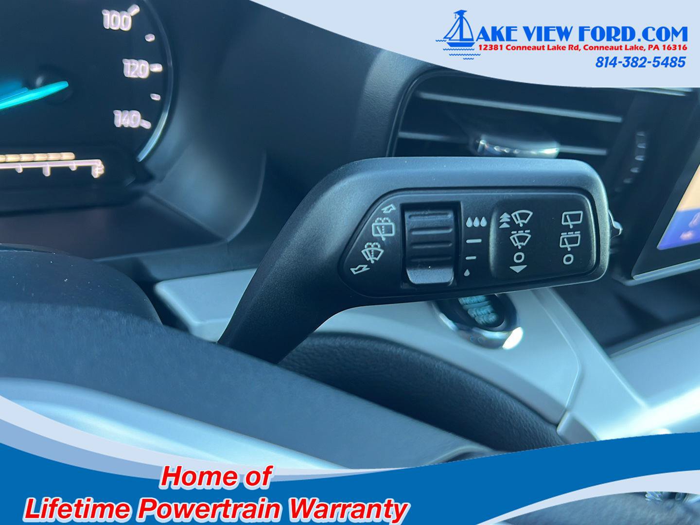 Used 2021 Ford Explorer XLT AWD/4WD image 30
