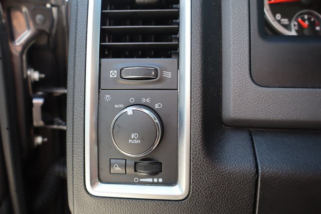 Used 2015 RAM 1500 Big Horn RWD image 39