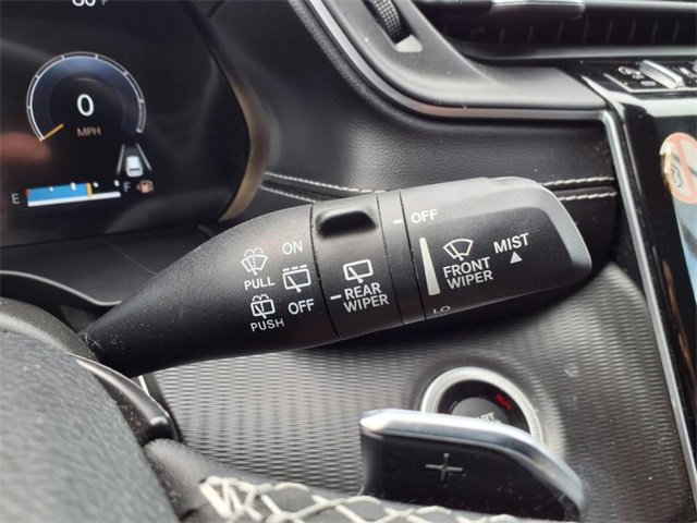 Used 2023 Jeep Grand Cherokee L Laredo image 24