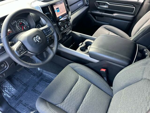 Used 2025 RAM 1500 Big Horn AWD/4WD image 10