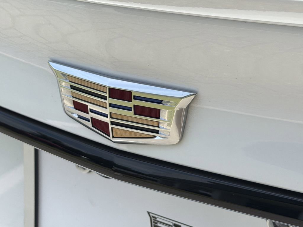 Used 2025 Cadillac CT5 V RWD image 9