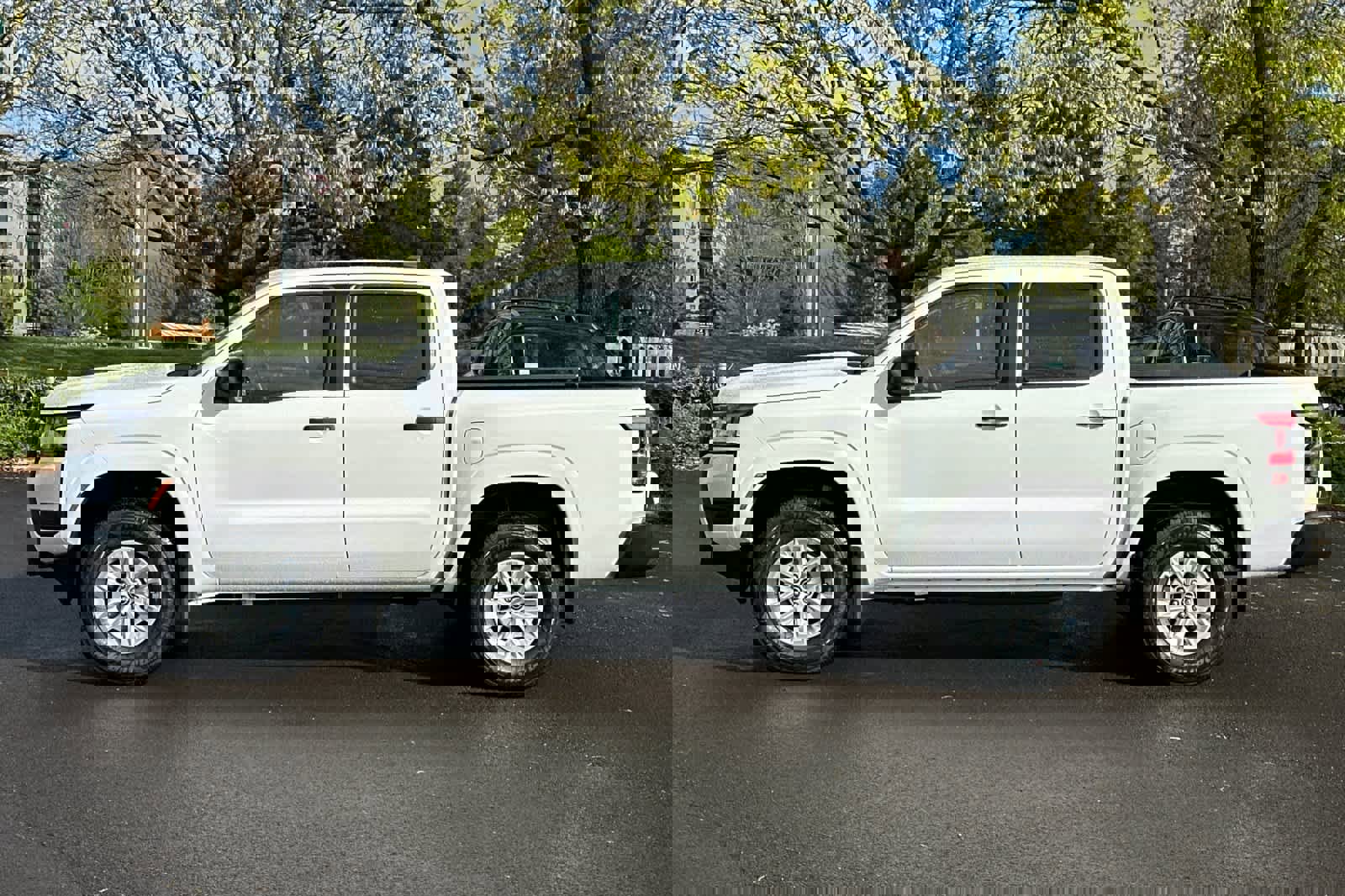 New 2026 Nissan Frontier S image 5