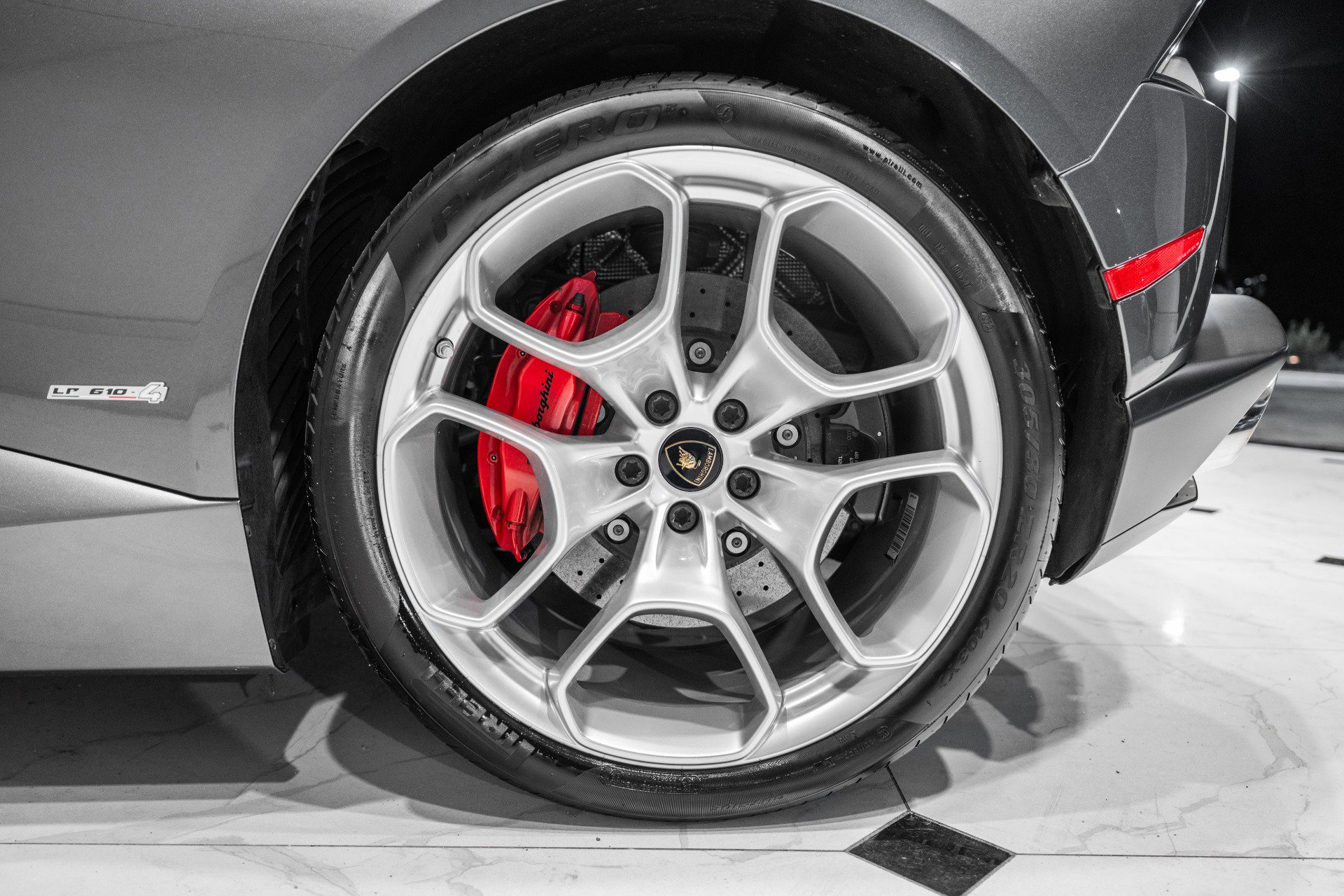 Used 2016 Lamborghini Huracan LP 610-4 image 14