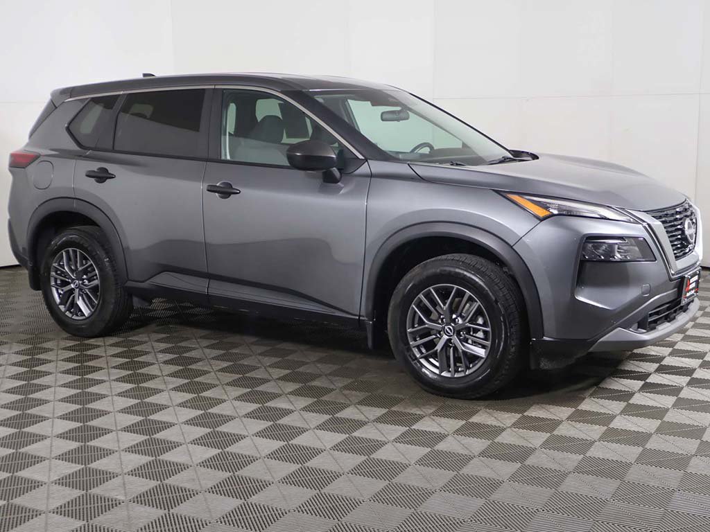 Used 2023 Nissan Rogue S AWD/4WD image 11
