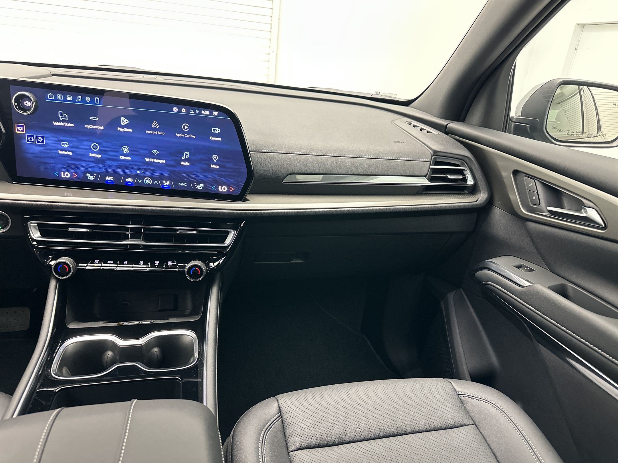 Certified 2026 Chevrolet Traverse LT AWD/4WD image 29