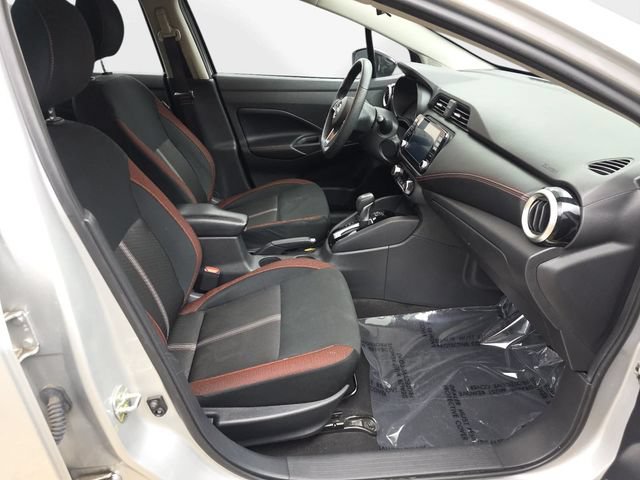 Used 2024 Nissan Versa SR FWD image 37