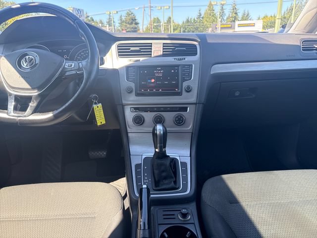 Used 2016 Volkswagen Golf S FWD image 22