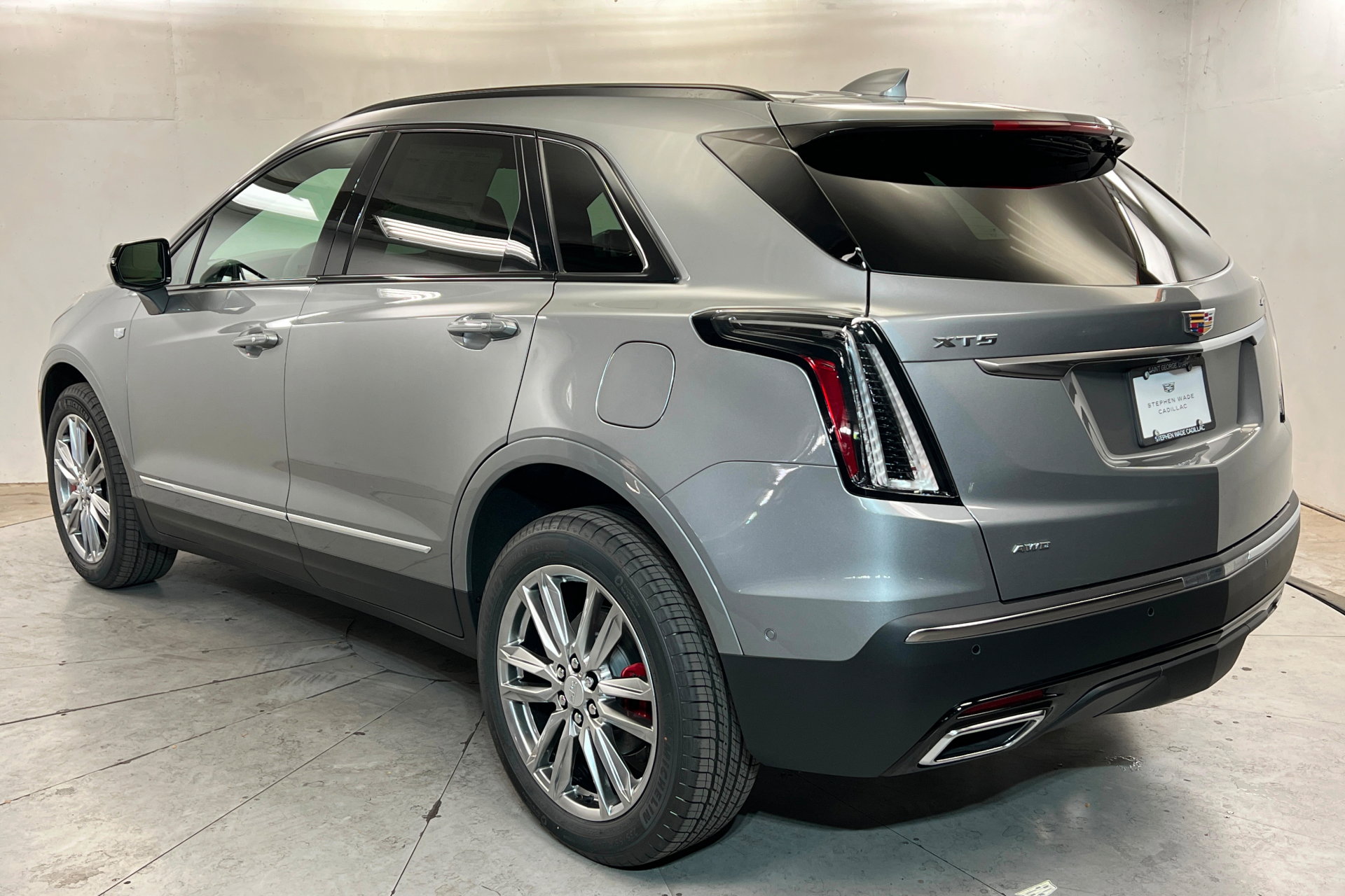 New 2026 Cadillac XT5 Sportv image 3
