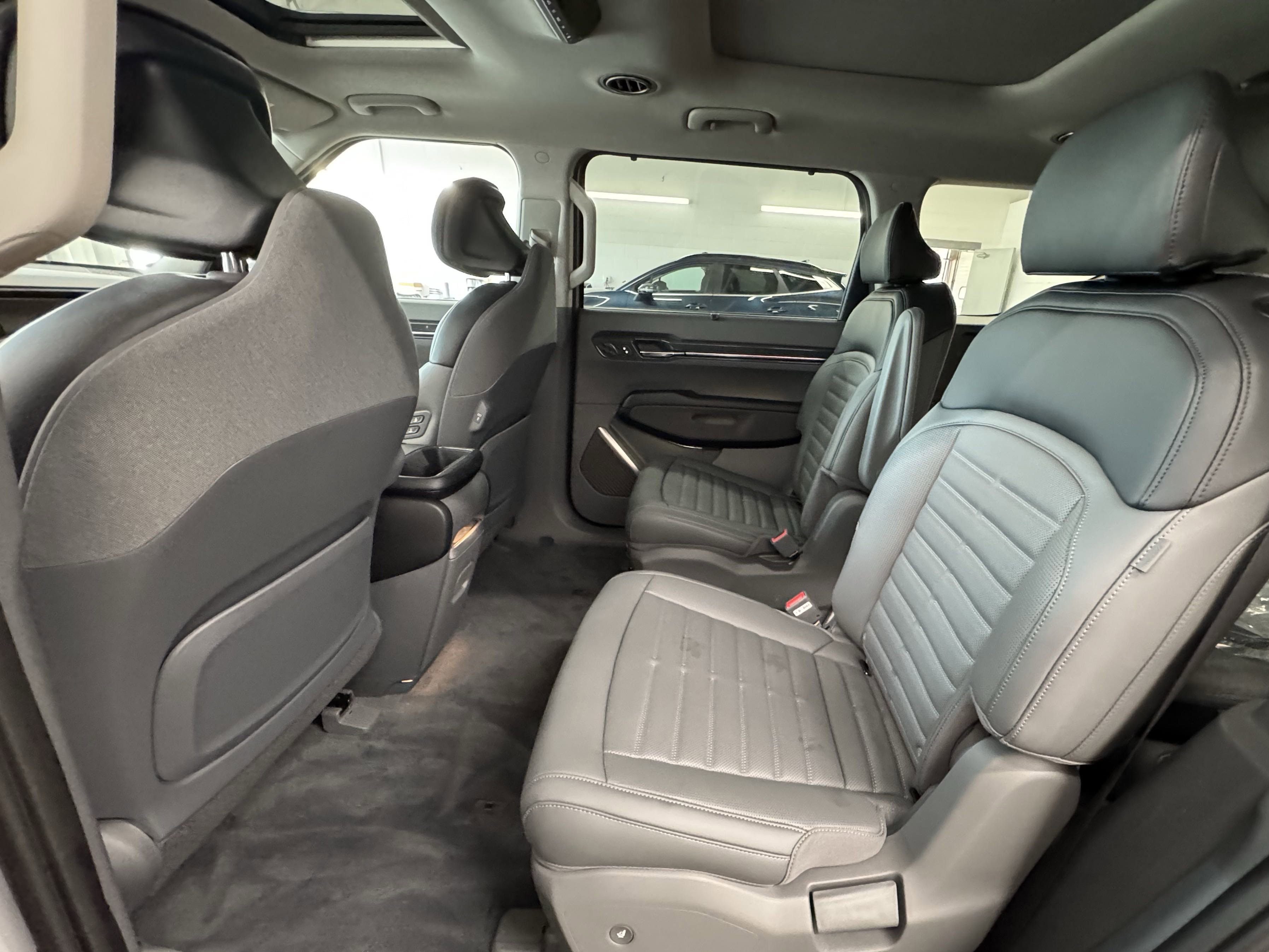 New 2026 Kia EV9 Land image 20