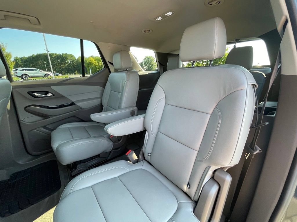 Used 2019 Chevrolet Traverse LT w/ LT Premium Package AWD/4WD image 25