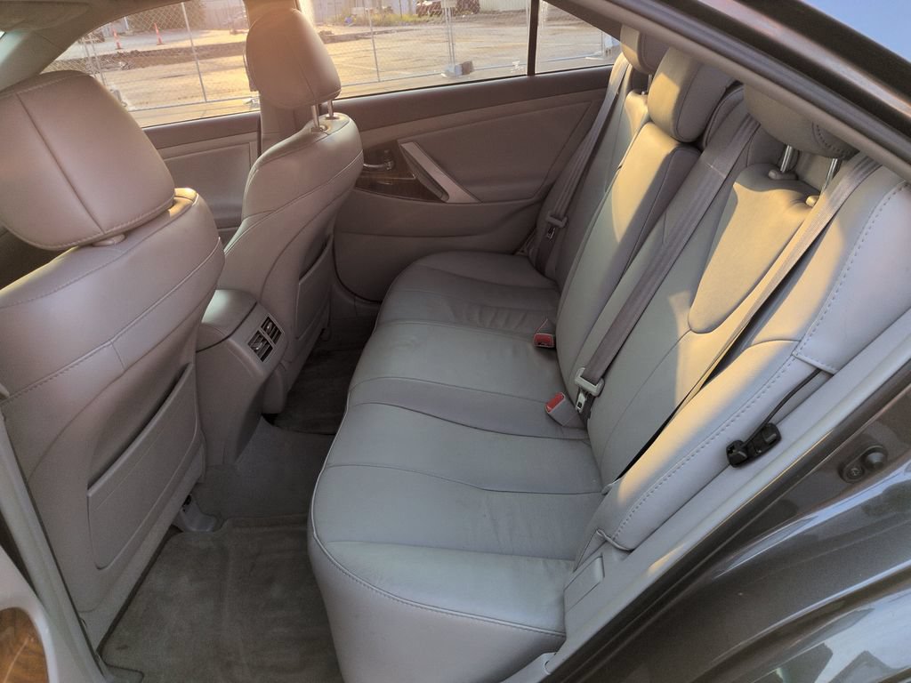 Used 2009 Toyota Camry XLE w/ Leather Pkg FWD image 25