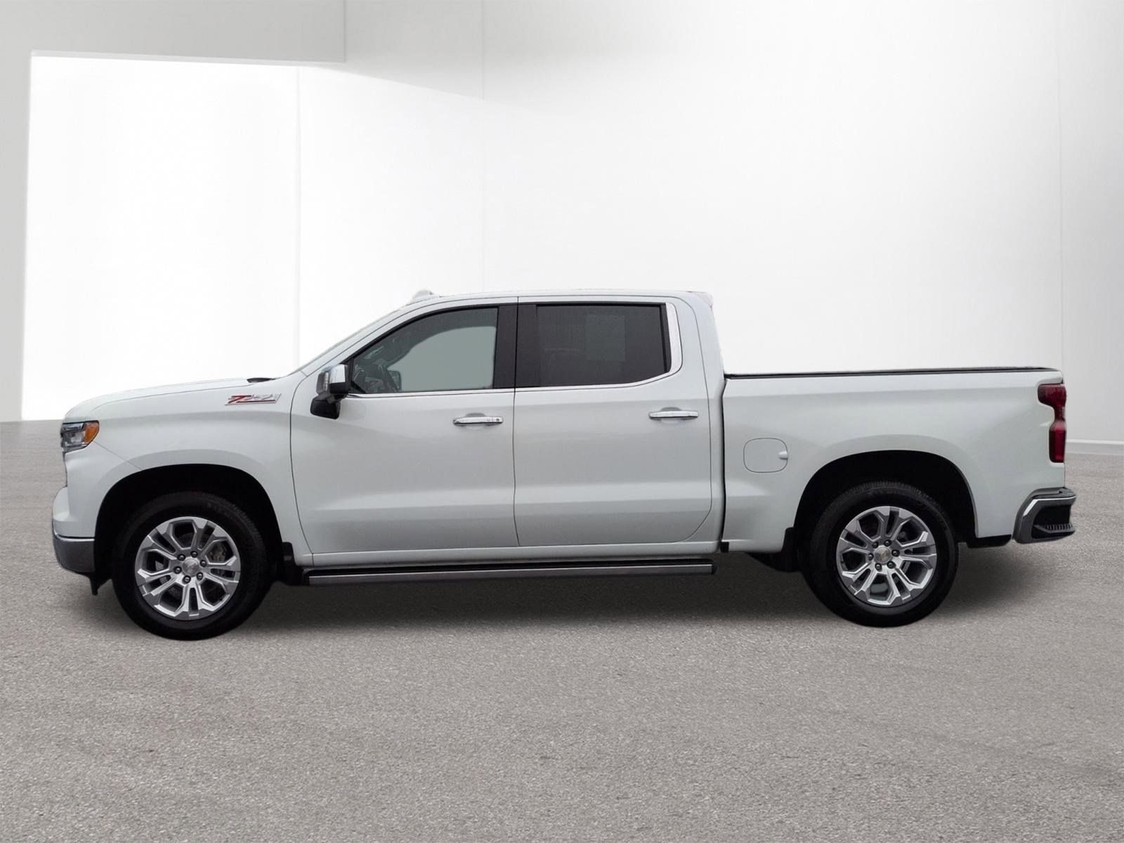 Used 2023 Chevrolet Silverado 1500 LTZ w/ LTZ Premium Package AWD/4WD image 8
