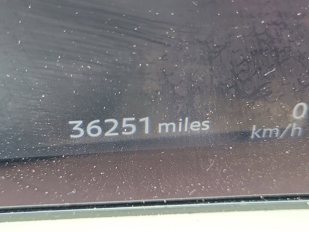 Used 2023 Nissan Ariya FWD image 8