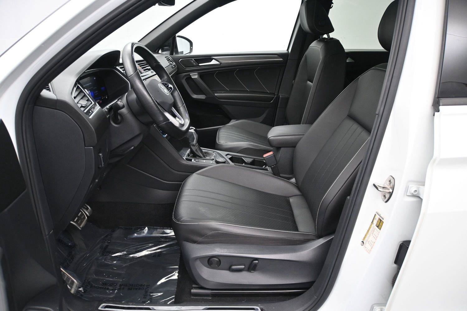 Used 2022 Volkswagen Tiguan SE R-Line AWD/4WD image 7