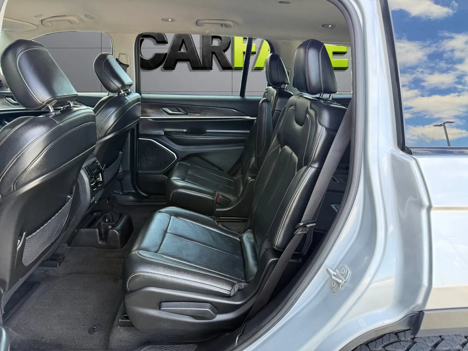 Used 2021 Jeep Grand Cherokee L Limited AWD/4WD image 19