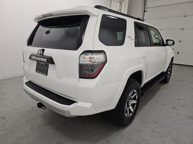 Used 2020 Toyota 4Runner TRD Off-Road AWD/4WD image 6