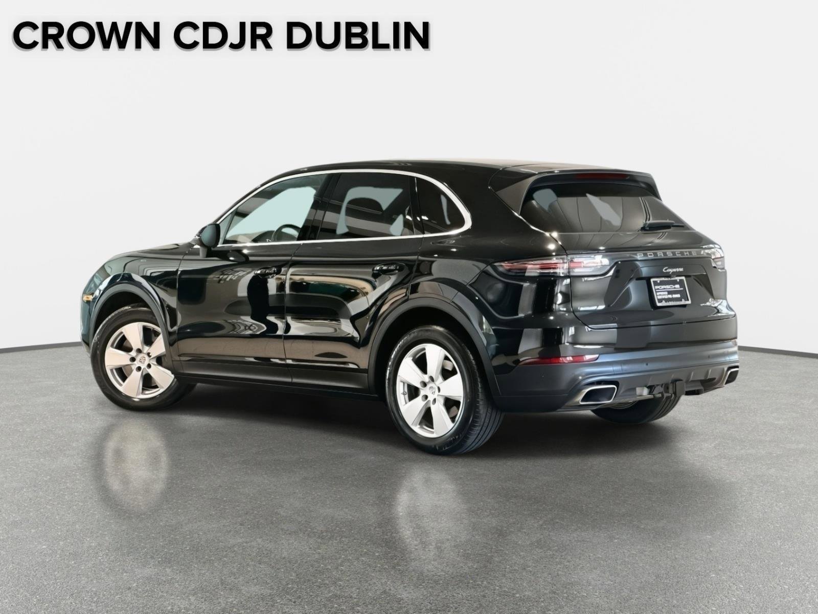Used 2022 Porsche Cayenne image 3