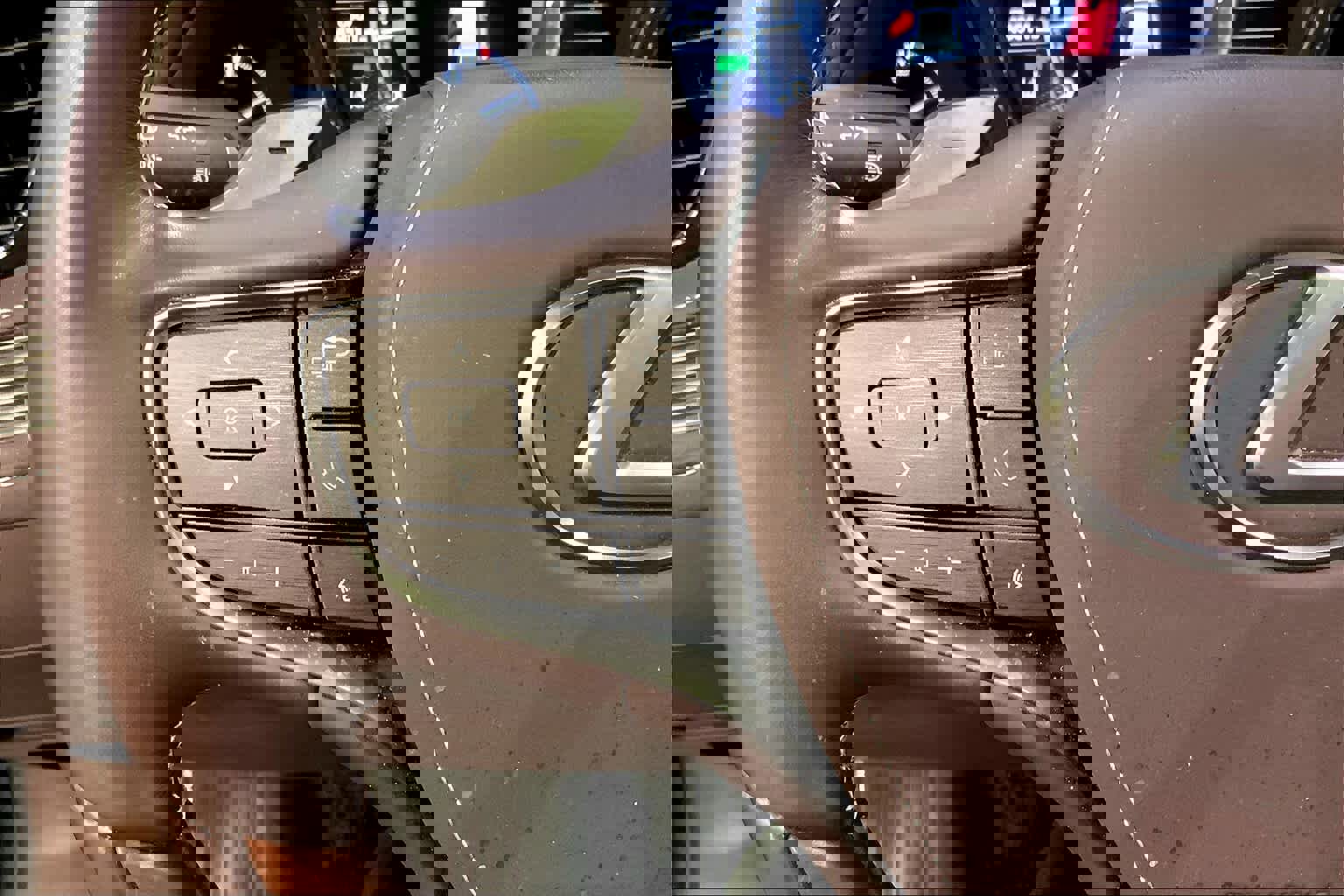 Used 2019 Lexus LS 500 AWD image 21