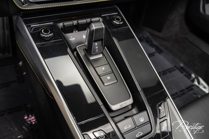 Used 2022 Porsche 911 Turbo image 33