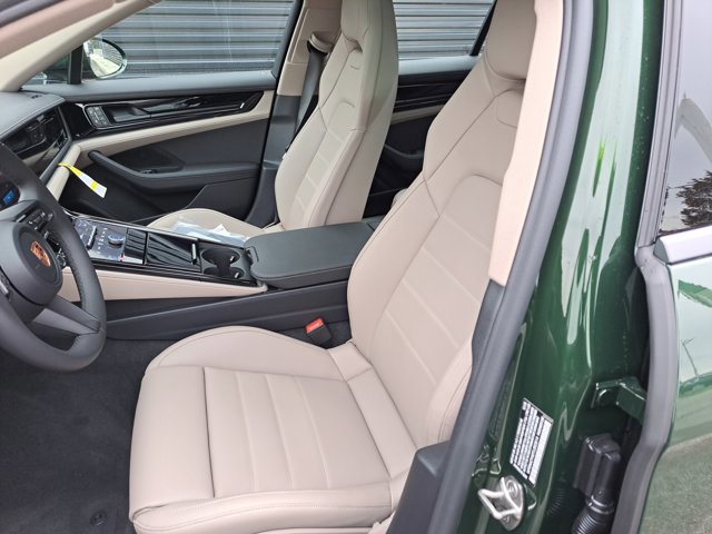 New 2026 Porsche Panamera 4 image 5