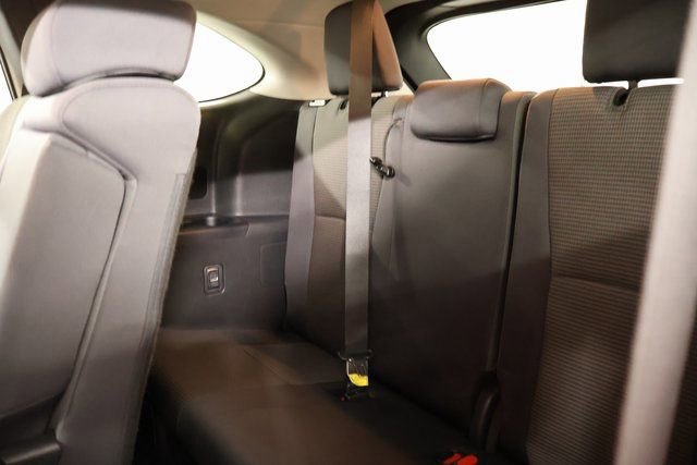 Used 2024 Toyota Highlander LE image 31