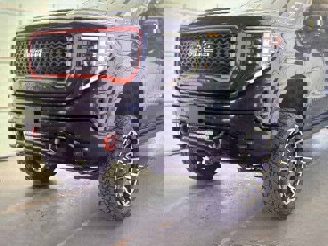 Used 2023 GMC Sierra 1500 AT4 w/ AT4 Premium Package AWD/4WD image 2