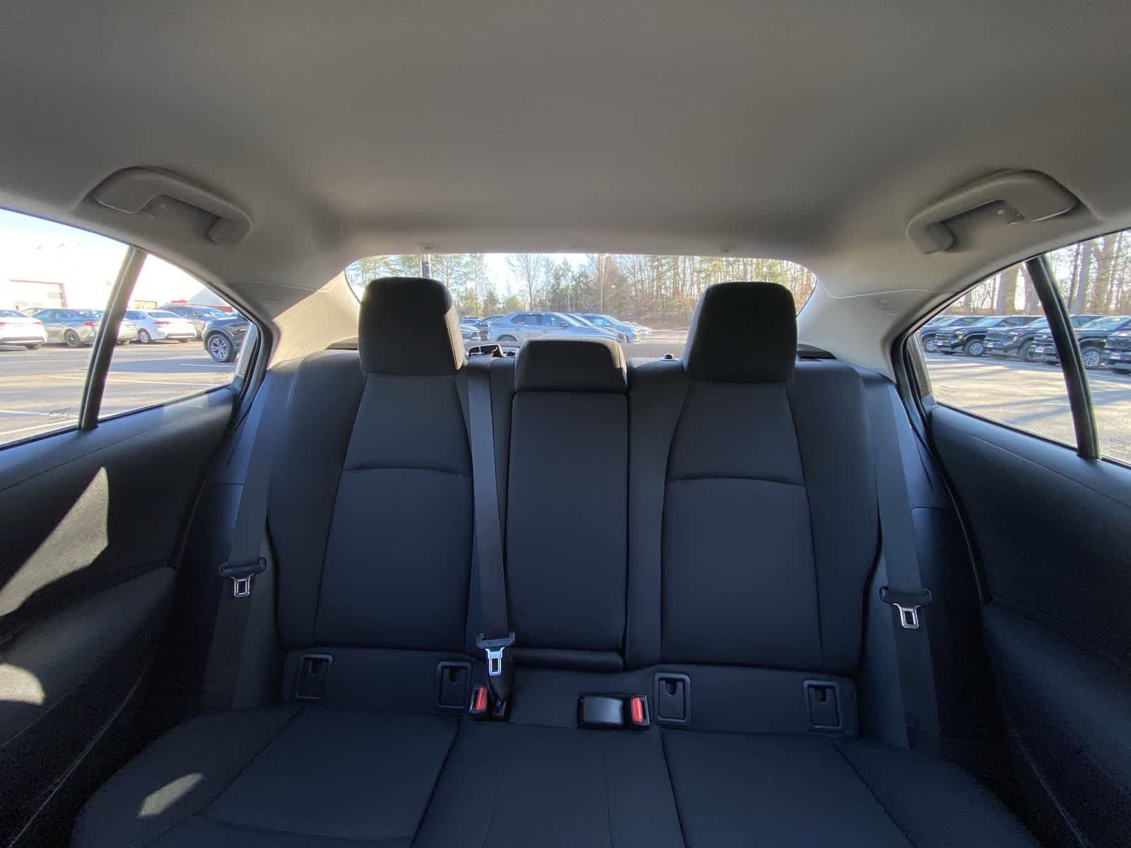 Used 2025 Toyota Corolla LE image 29