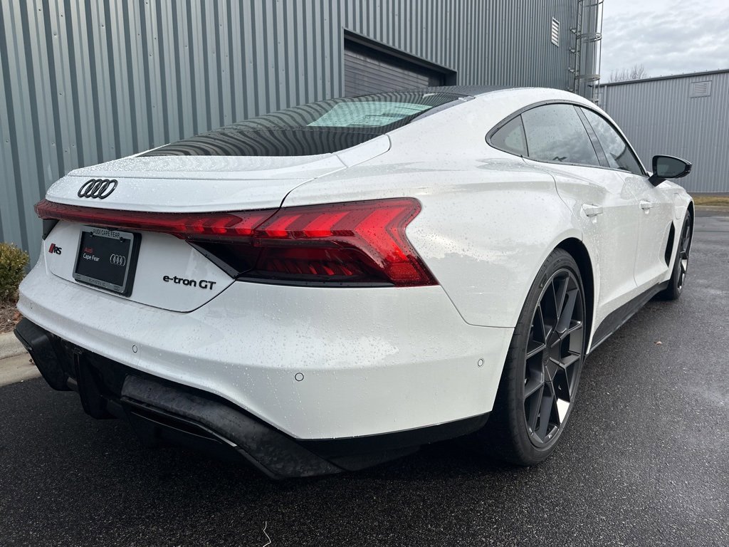 New 2026 Audi RS e-tron GT performance image 10