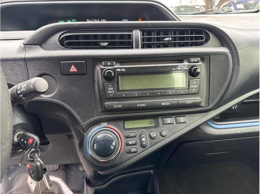 Used 2013 Toyota Prius C Two FWD image 9