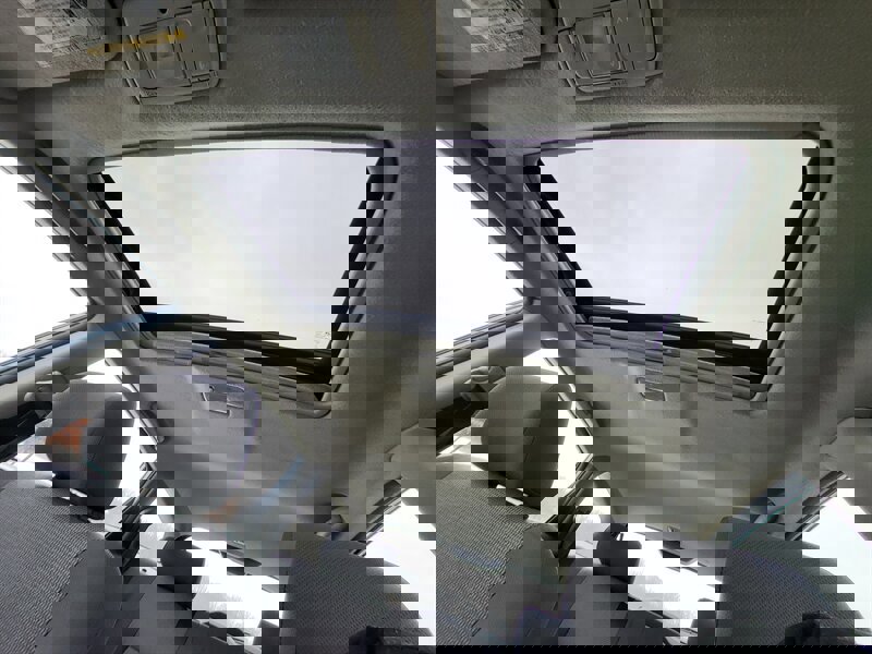 Used 2006 Toyota Matrix XR image 21