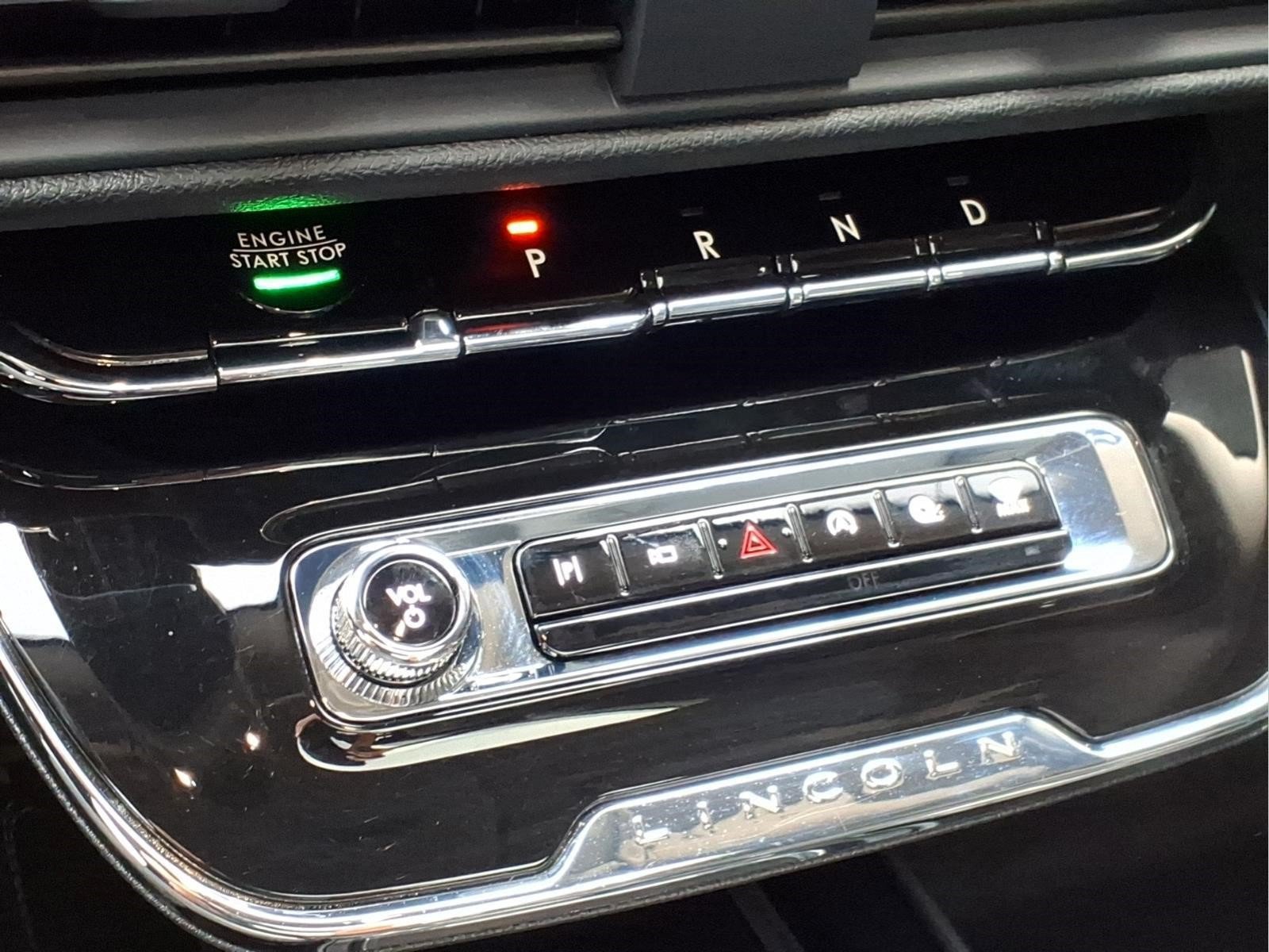 Certified 2025 Lincoln Corsair AWD w/ Equipment Group 101A image 25
