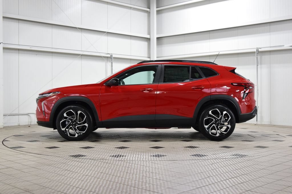 New 2026 Chevrolet Trax RS w/ Driver Confidence Package FWD image 4