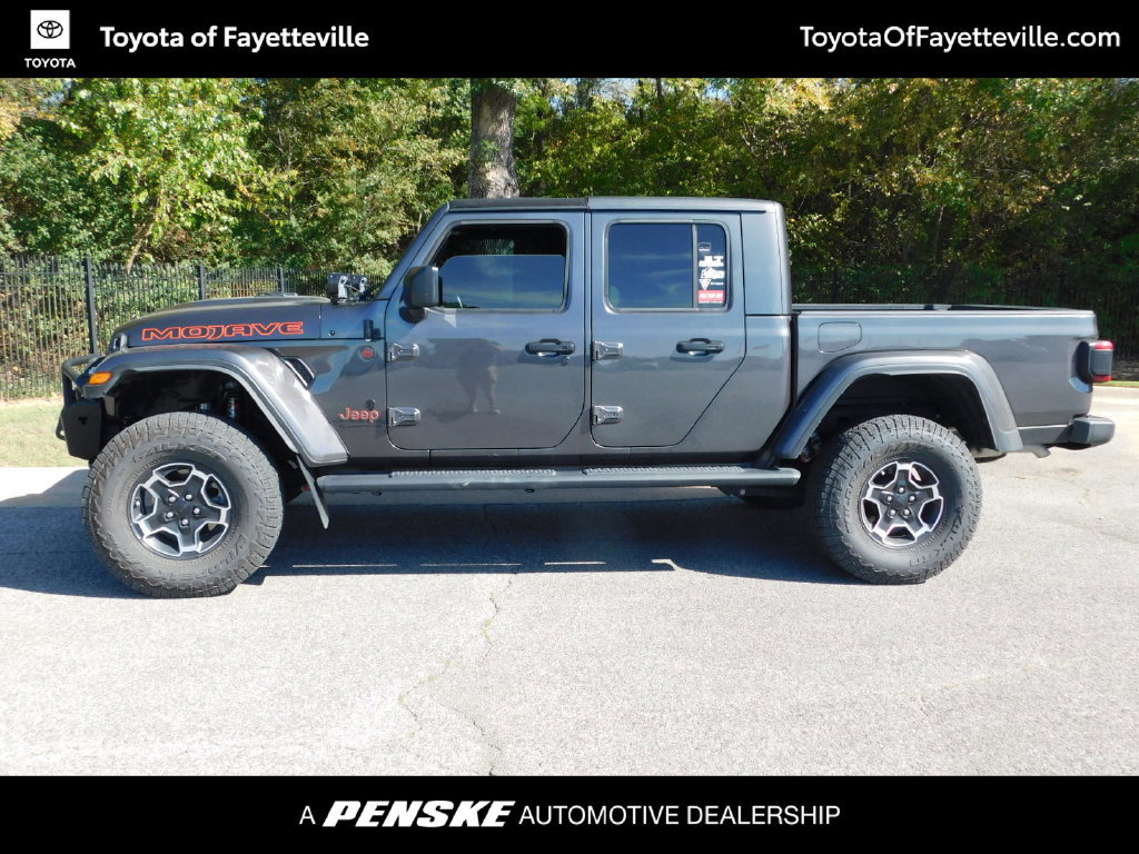 Used 2023 Jeep Gladiator Mojave w/ LED Lighting Group AWD/4WD image 2