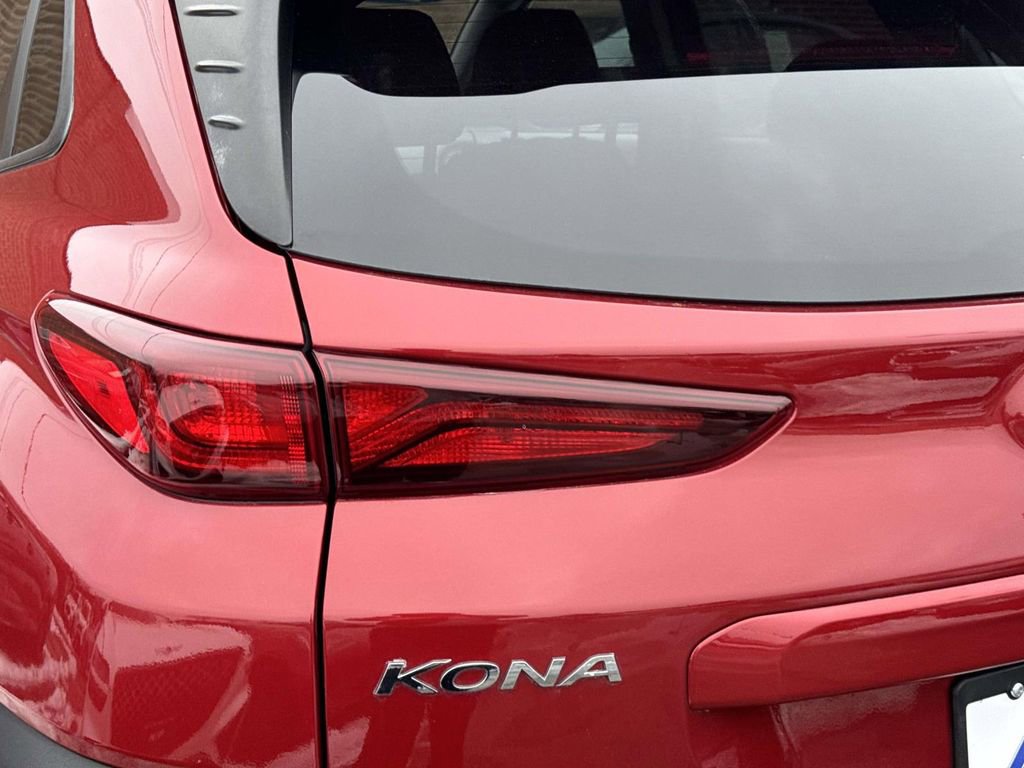 Used 2021 Hyundai Kona SEL image 10