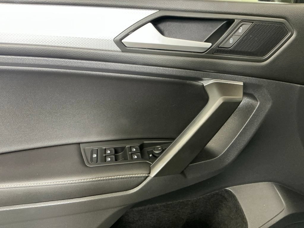 Used 2022 Volkswagen Tiguan S FWD image 18