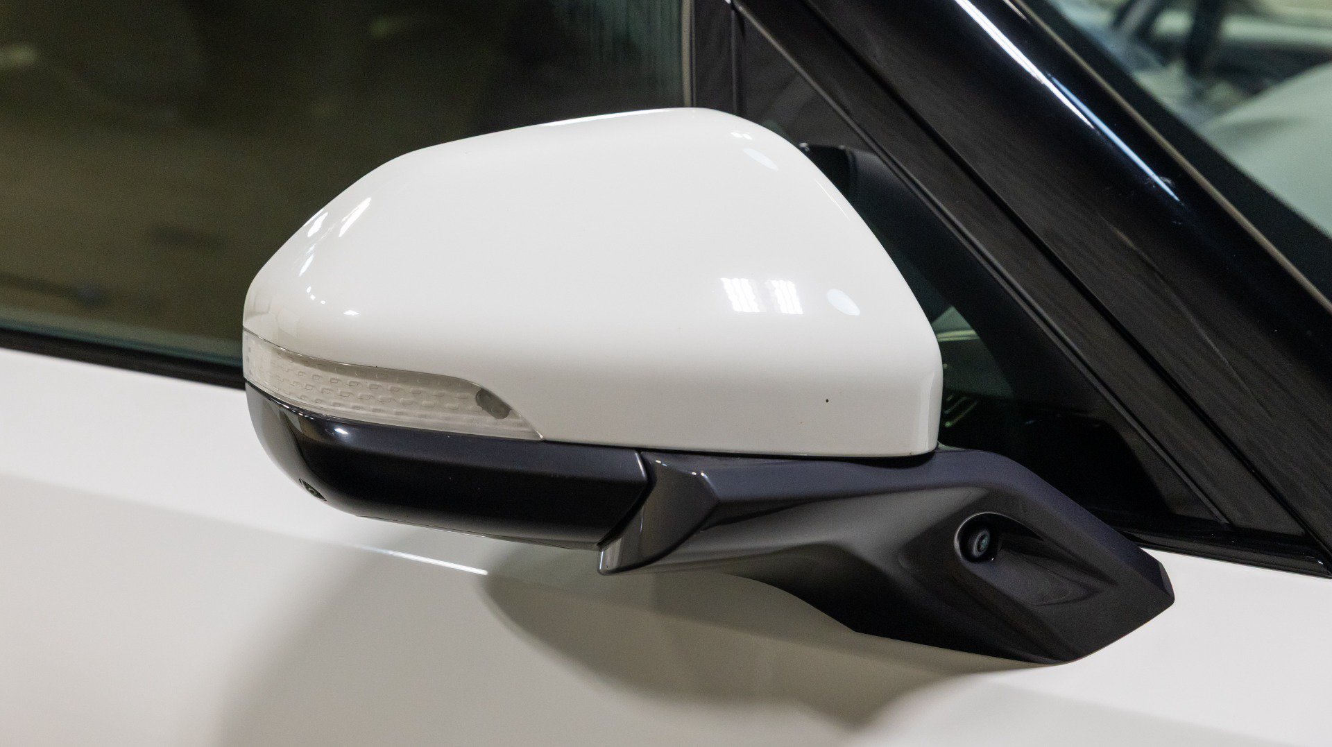 Used 2022 Rivian R1T Adventure AWD/4WD image 15