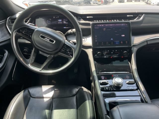 Used 2023 Jeep Grand Cherokee L Overland AWD/4WD image 17