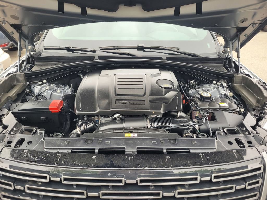 Used 2025 Land Rover Range Rover Velar S image 28