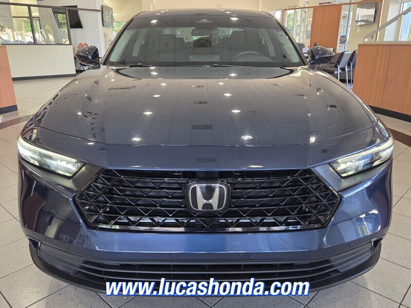 Used 2024 Honda Accord EX image 2