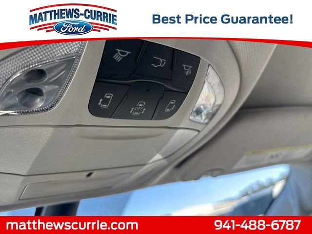 Used 2024 Chrysler Voyager LX image 24